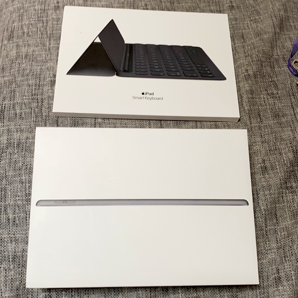 iPad box & iPad keyboard box